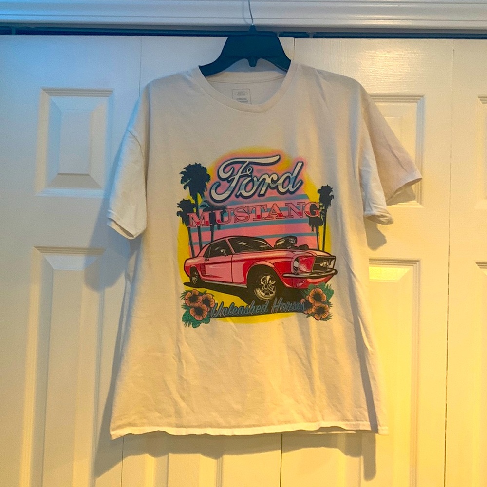 White Ford Mustang white t-shirt from Old Navy. Size: Medium